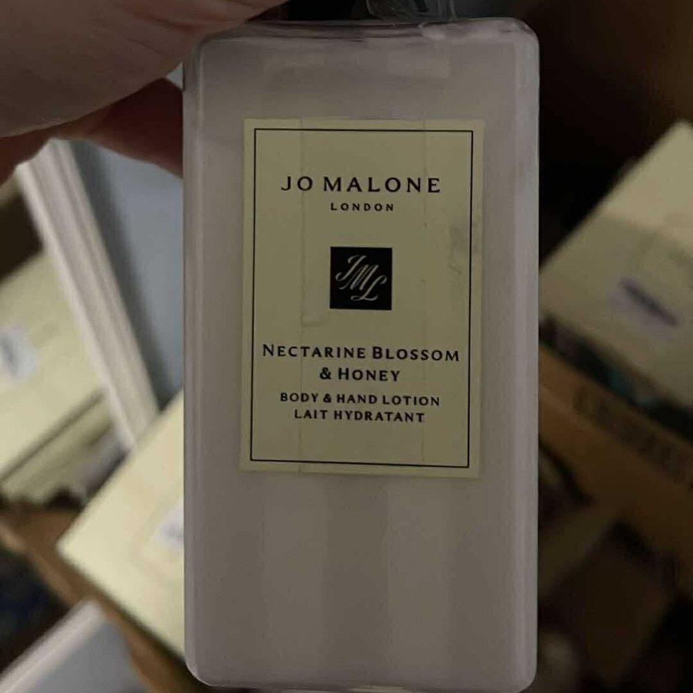 Jo Malone Nectarine Blossom & Honey Lotion - Cream